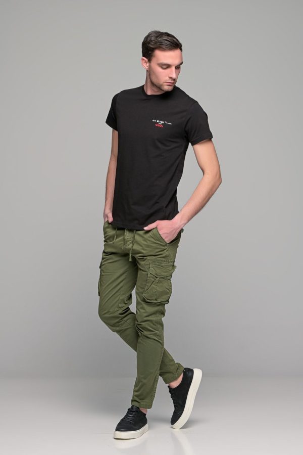 Μαύρο ανδρικό t-shirt κοντομάνικο με στάμπα BLVCK - slim fit