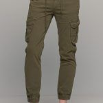 Cargo ανδρικό παντελόνι με τσέπες και λάστιχο σε πράσινο χακί - Slim Fit