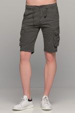 Ανδρική cargo βερμούδα massaro με τσέπες σε σκούρο χακί χρώμα