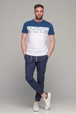 Λευκό ανδρικό κοντομάνικο T-SHIRT με μπλε σχέδιο στο στήθος - Image 6