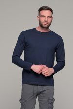 Μπλε ανδρική μακρυμάνικη μπλούζα μονόχρωμη