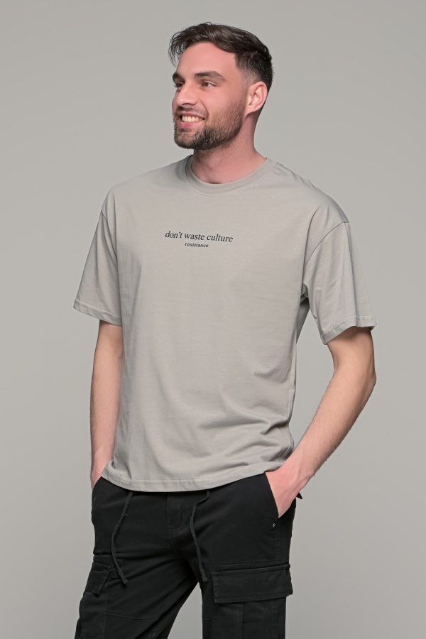 Oversized ανδρικό t-shirt γκρι με στάμπα "Don't waste culture"