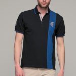 Μπλε ανδρικό πόλο μπλουζάκι με φαρδιά λωρίδα κατά ύψος