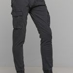 Ανθρακί ανδρικό παντελόνι cargo με τσέπες και λάστιχο - Slim Fit