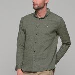 Σπορ λαδί ανδρικό πουκάμισο με λεπτομέρεια στην ύφανση  – Regular fit