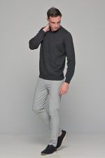 Βαμβακερό Ανδρικό Πουλόβερ με Βε σε Γκρι-Ανθρακί Χρώμα - Image 6