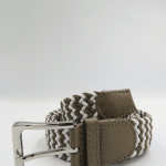 Πλεκτή δίχρωμη ελαστική ζώνη σε λευκό - μπεζ χρώμα με μεταλλική αγκράφα