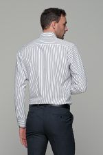 Λευκό πουκάμισο με μπλε ρίγα PAPARAZZI χωρίς Τσεπάκι - Classic Fit - Image 5