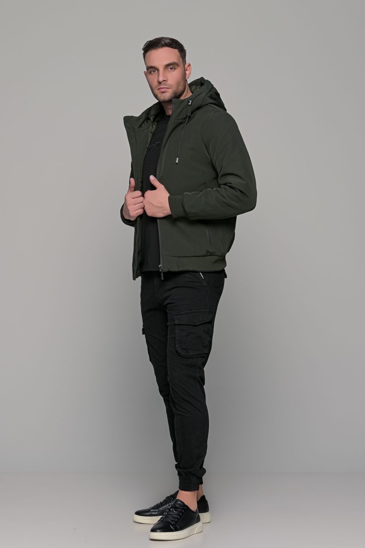 prasino-green-xaki-chaki-andriko-man-men-mpoufan-jacket-me-koukoula-boufan-mpoyfan-casual-kathimerino-winter-xeimvnas-xeimonas-zesto