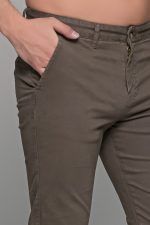 Chinos ανδρικό παντελόνι υφασμάτινο στο χρώμα του Πούρου MASSARO - Slim fit - Image 2