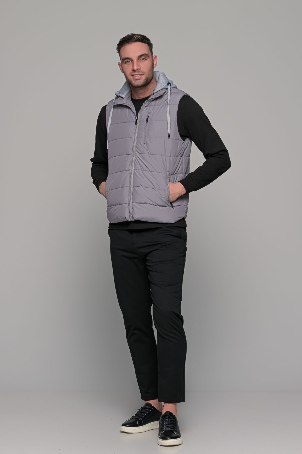 Γκρι αμάνικο ανδρικό μπουφάν γιλέκο με κουκούλα PAPARAZZI - Image 4