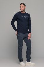 Σκούρο μπλε ανδρικό μακρυμάνικο t-shirt με στάμπα Quiet Drems - Image 6