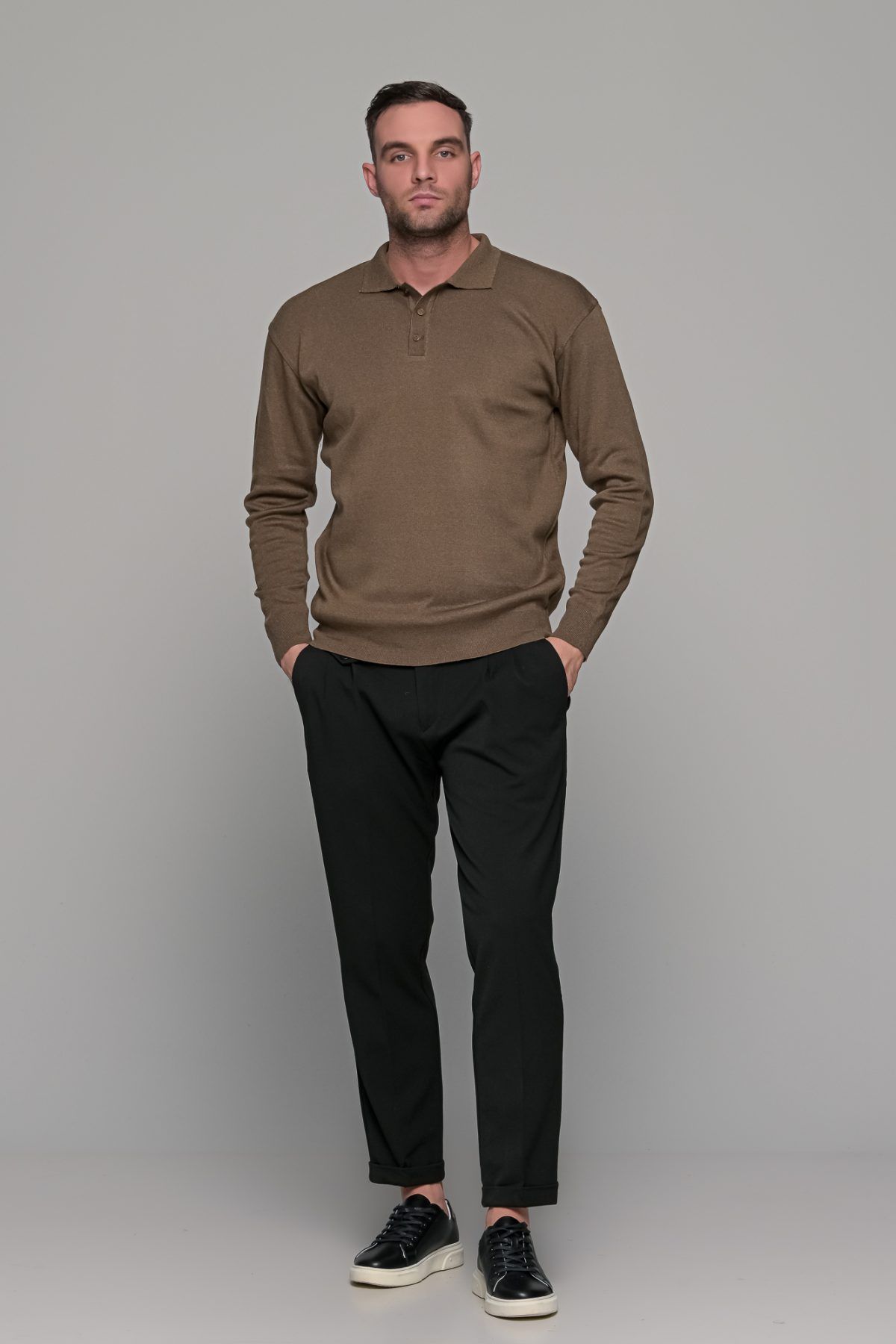 Καφέ πλεκτό ανδρικό πόλο με κουμπί μακρυμάνικο