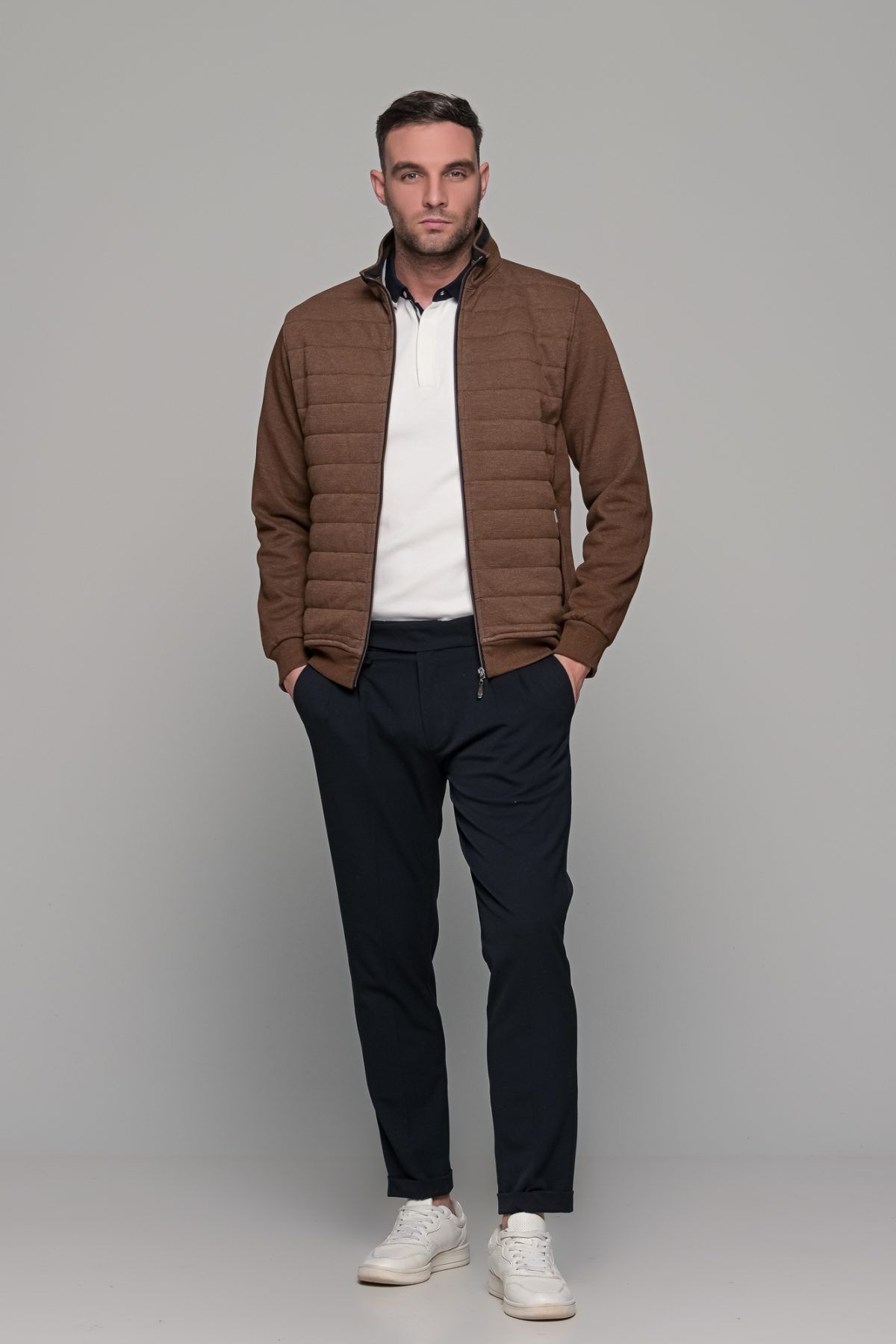 leyko-polo-andriko-mployzaki-makri-maniki-kai-kafe-zaketa