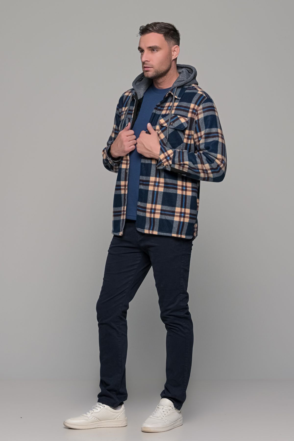 andriko-man-jacket-zaketa-mple-blue-lmpez-beige-grey-me-koykoyla-me-esoteriki-ependrisi-casual-kathimerino (4)