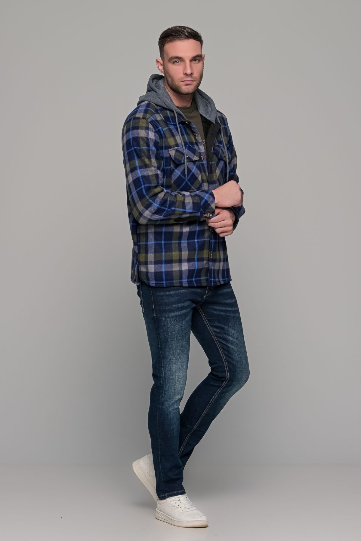 andriko-man-jacket-zaketa-mple-blue-prasino-green-chaki-xaki-me-koykoyla-me-esoteriki-ependrisi-casual-kathimerino (4)