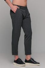 Υφασμάτινο ανδρικό παντελόνι με μονή πιέτα σε χρώμα Ανθρακί – Slim fit - Image 3