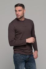 Καφέ ανδρική μακρυμάνικη μπλούζα με ανάγλυφη διακριτική στάμπα - Image 4