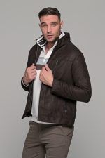 kafe-brown-me-giaka-mpoufan-mpoyfan-suede-andriko-man-men-konto-jacket-xeimvnas-winter-casual-kathimerino