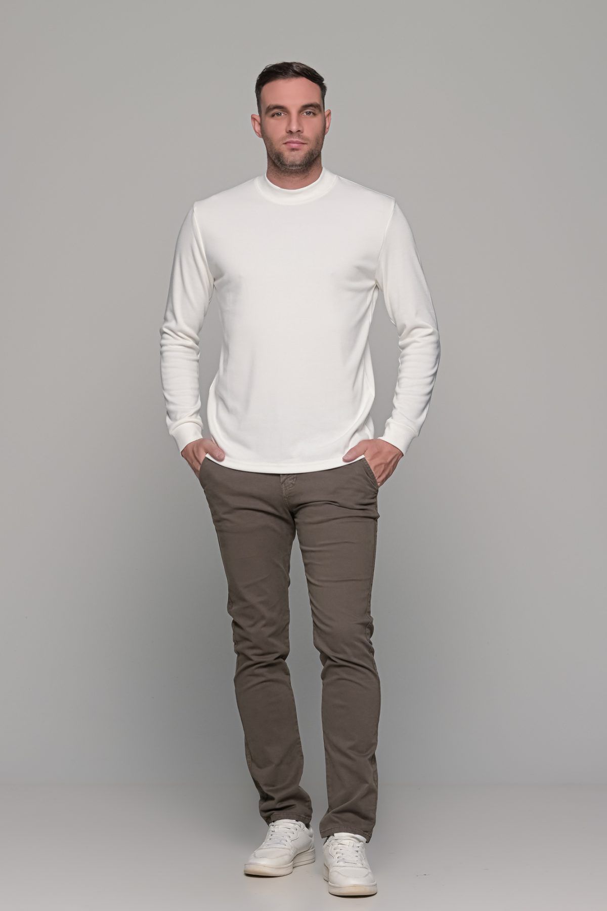 Ανδρική λευκή μπλούζα μακρυμάνικη με λουπέτο