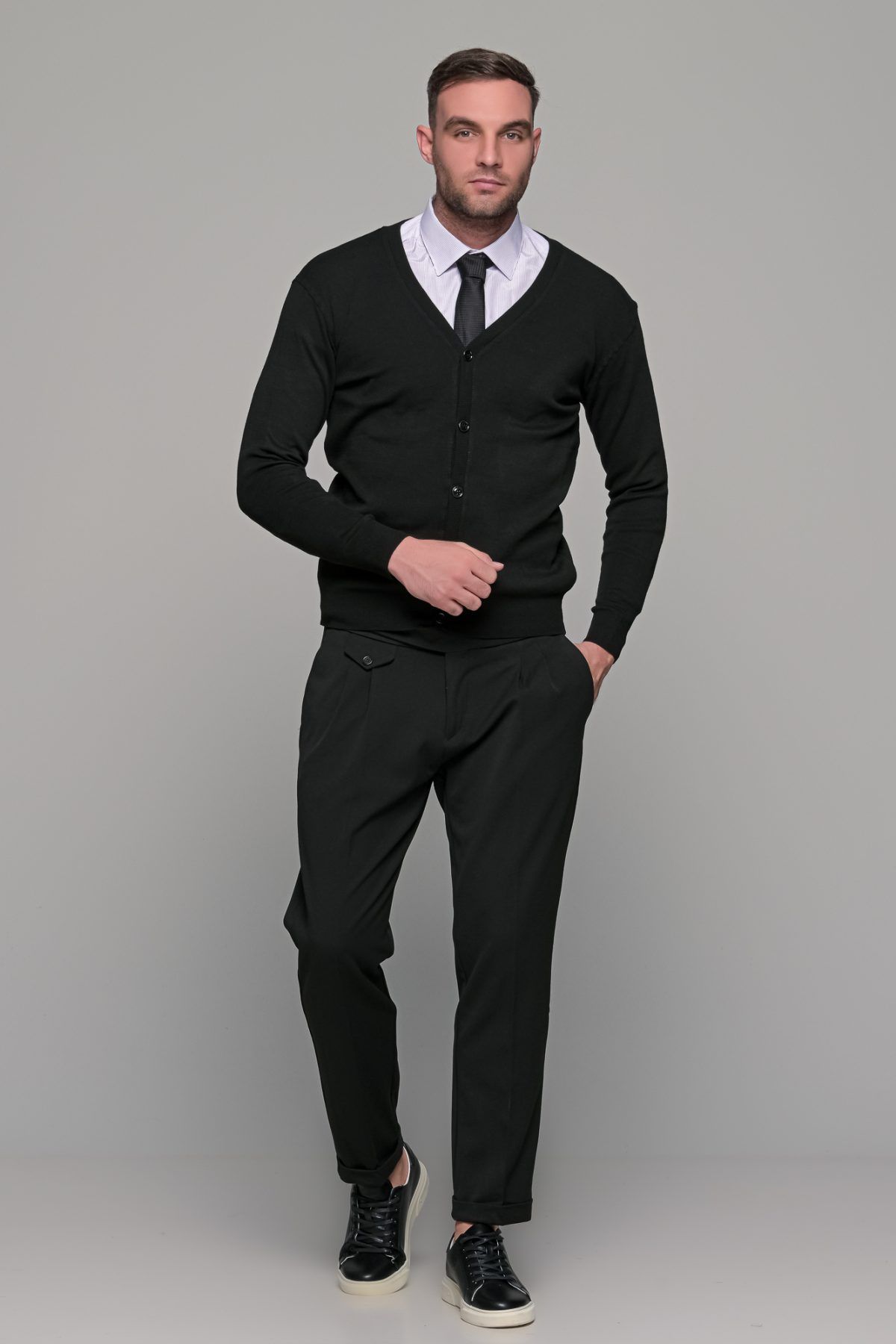 Μαύρη ανδρική ζακέτα με κουμπιά βαμβακερή