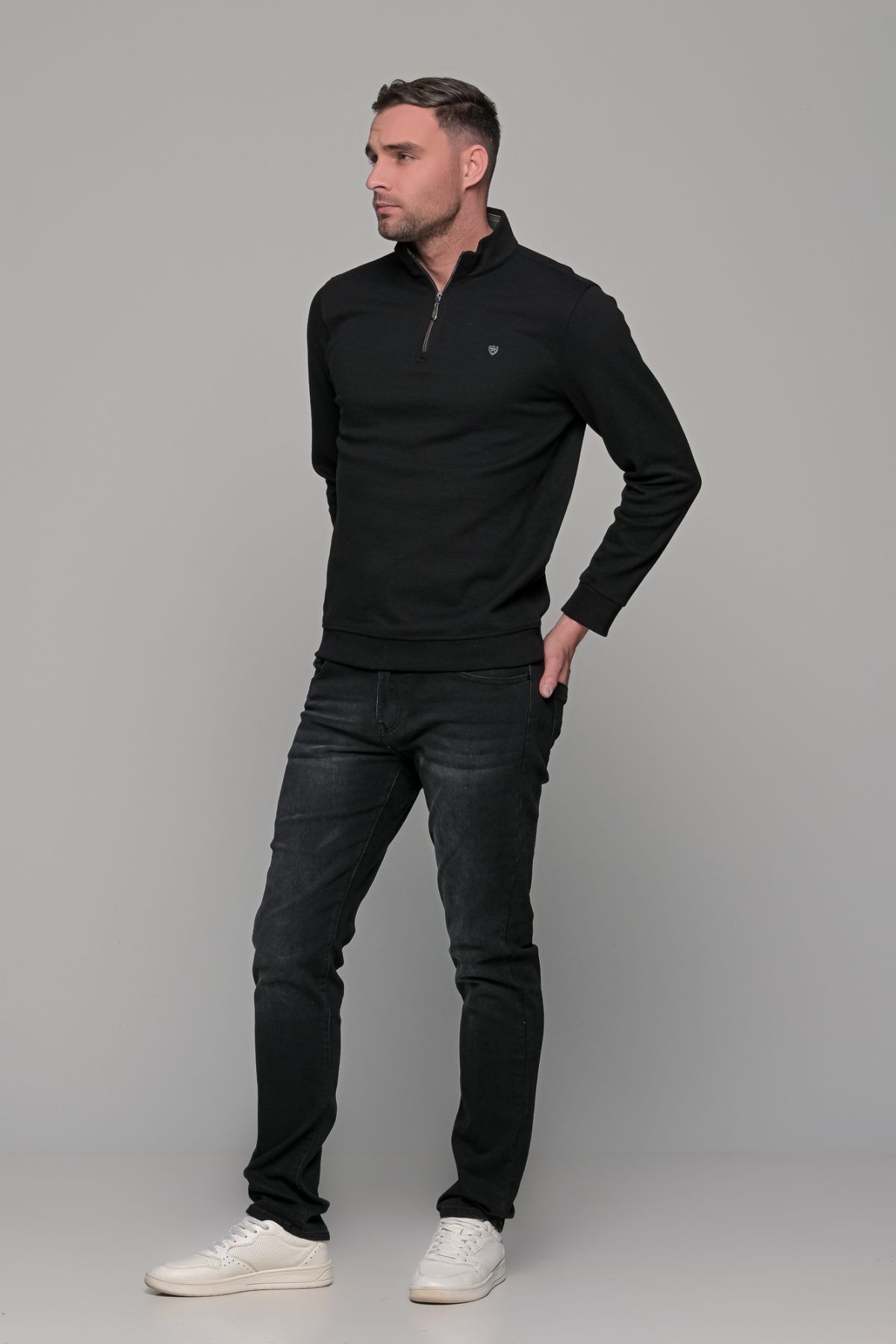 mayro-andriko-polo-mployzaki-me-fermoyar-vamvaki