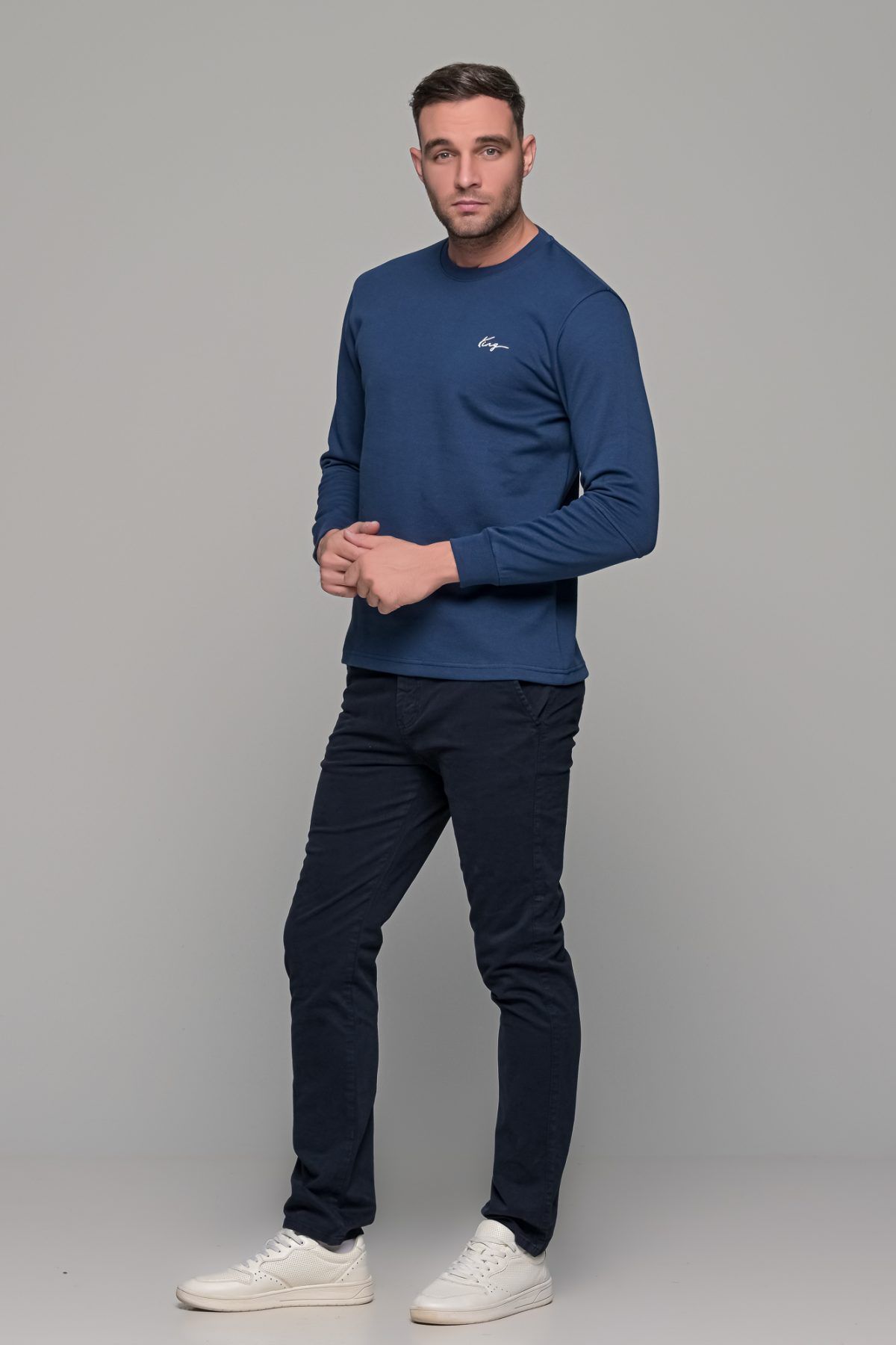 mplouza-fouter-t-shirt-kathimerino-casual-mple-blue-navy-laimokovi-andriko-makri-maniki-man-men (2)