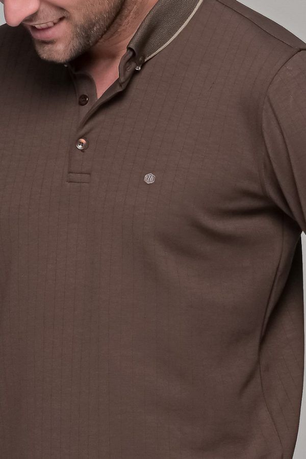 mplouza-t-shirt-makrimaniko-polo-me-giaka-kafe-brown-casual-kathimerino-man-men-andriko (6)