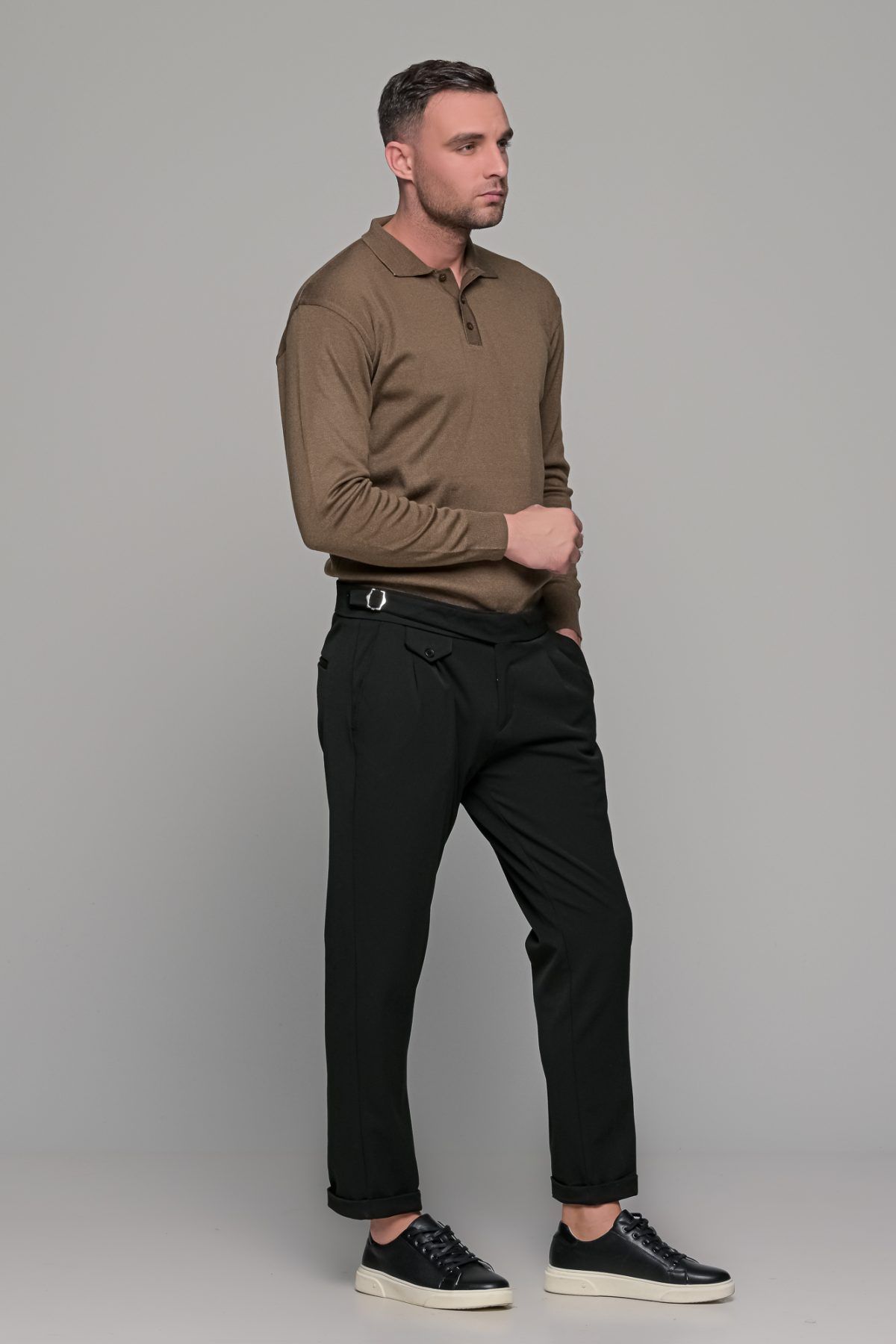 Καφέ πλεκτό ανδρικό πόλο με κουμπί μακρυμάνικο