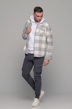 poykamiso-fanelenio-andriko-man-men-casual-kathimerino-jacket-karo-grey-gkri-gri-gre-white-leuko-leyko-me-giaka-koympia-shirt