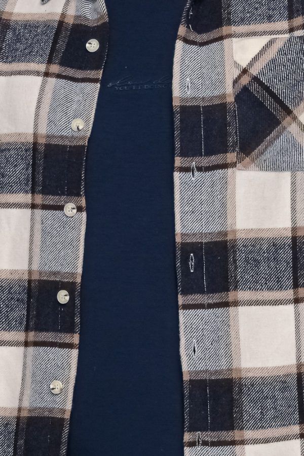 poykamiso-fanelenio-andriko-man-men-casual-kathimerino-jacket-karo-white-leyko-leyko-mple-blue-mpez-beige-me-giaka-koympia-shirt