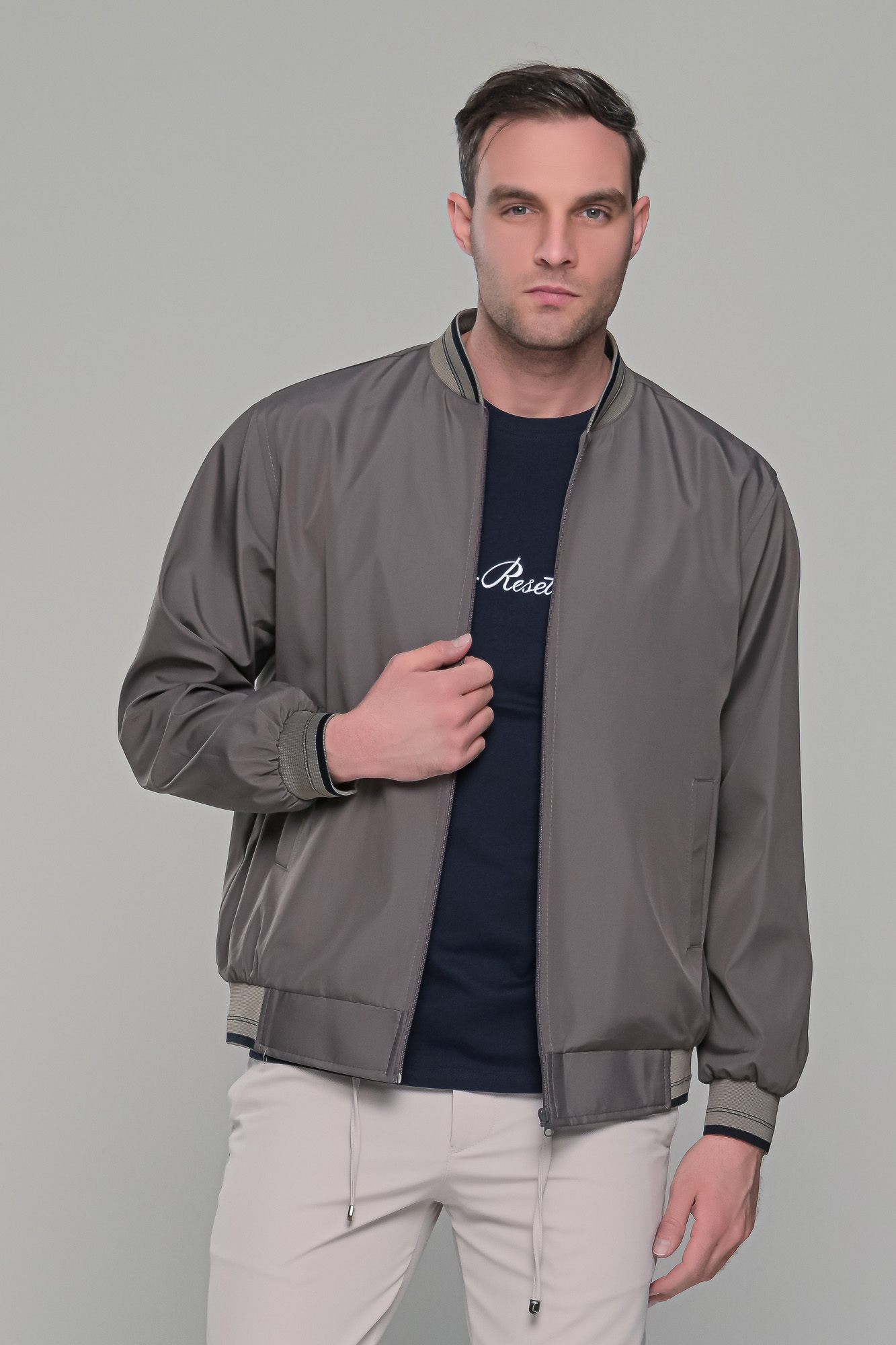 mpoufan-jacket-andriko-man-men-casual-kathimerino-summer-spring-kalokairino-anoijiatiko-anthraki-grey-gkri (2) Ανθρακί ανδρικό ανοιξιάτικο μπουφάν - Slim fit - Image 1
