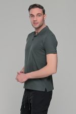 Πράσινο χακί ανδρικό μονόχρωμο πόλο πικέ μπλουζάκι Paparazzi- Classic Fit - Image 3