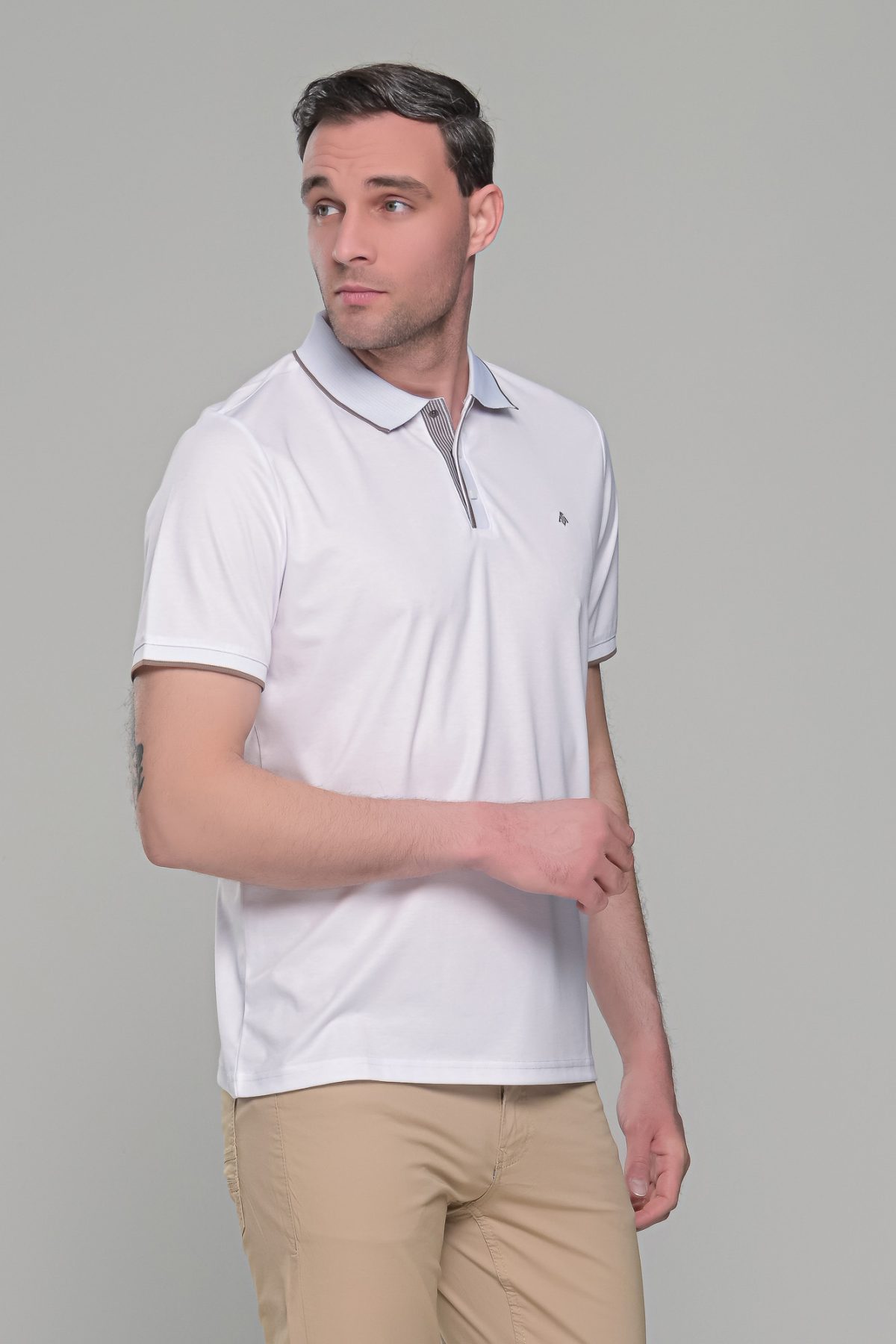 Ανδρικό λευκό πόλο μπλουζάκι MS με κοντό μανίκι – Slim Fit - Image 7