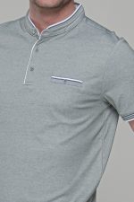 Ανδρικό λευκό-χακί μπλουζάκι MS με μάο γιακά και κοντό μανίκι – Slim Fit - Image 2