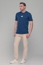 Μπλε ανδρικό κοντομάνικο t-shirt με σχέδιο στην ύφανση και διακριτική στάμπα– regular fit - Image 7