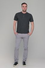 Ανθρακί κοντομάνικο ανδρικό t-shirt με πλεκτή ύφανση– regular fit - Image 7