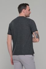 Ανθρακί κοντομάνικο ανδρικό t-shirt με πλεκτή ύφανση– regular fit - Image 8