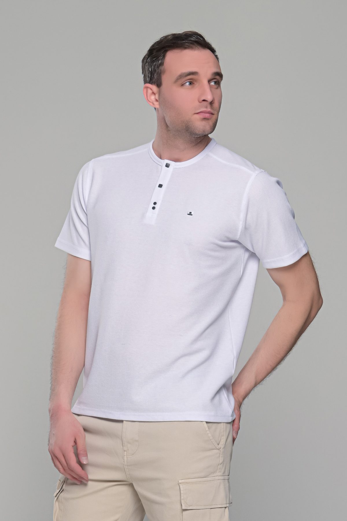 Λευκό κοντομάνικο ανδρικό t-shirt με πλεκτή ύφανση– regular fit - Image 6