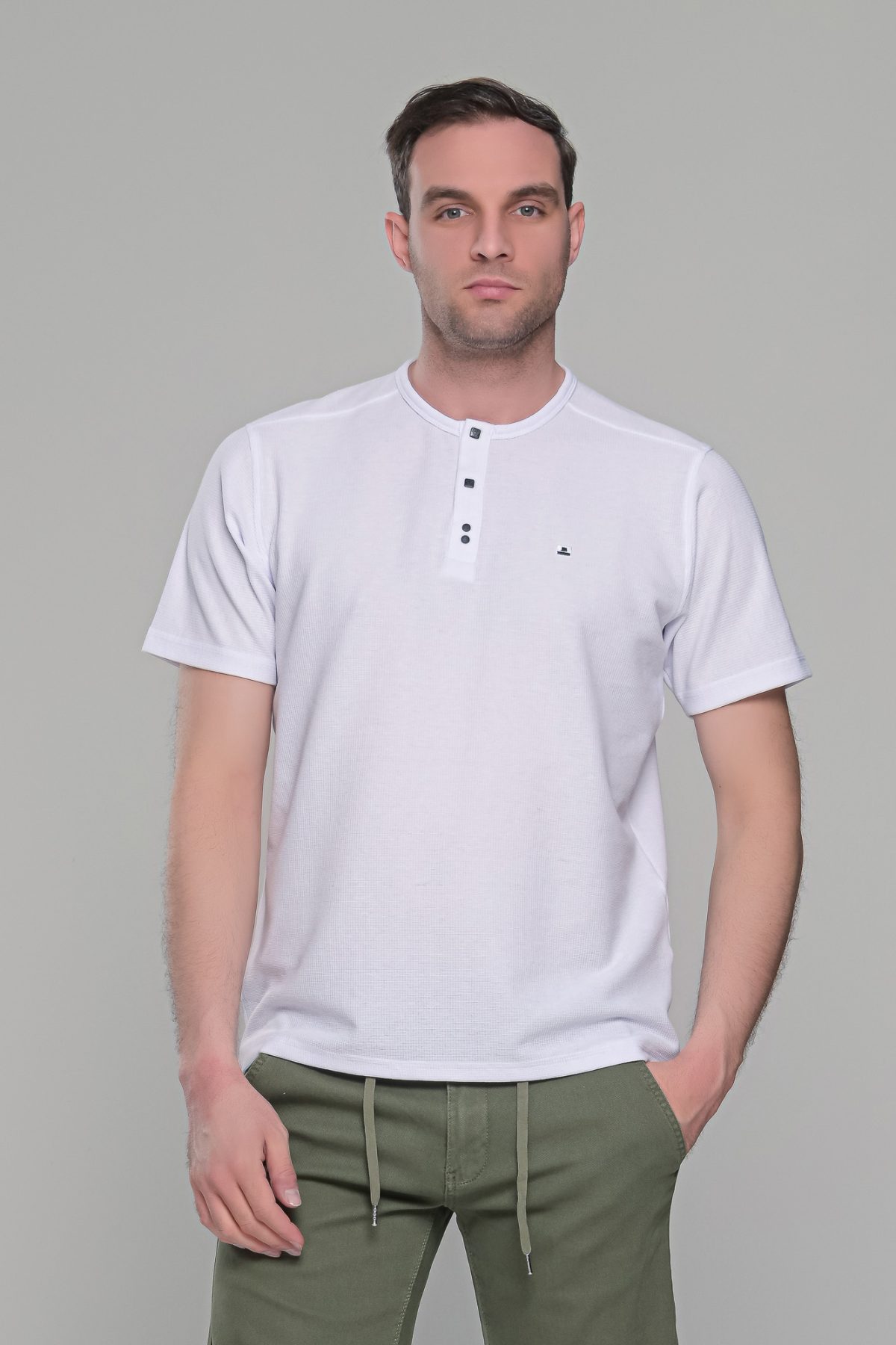 Λευκό κοντομάνικο ανδρικό t-shirt με πλεκτή ύφανση– regular fit - Image 5