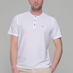 Λευκό κοντομάνικο ανδρικό t-shirt με πλεκτή ύφανση– regular fit