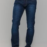 Σκόυρο μπλε ανδρικό τζιν με ελαφρύ ξέβαμμα Indicode – Straight fit