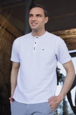 Λευκό κοντομάνικο ανδρικό t-shirt με πλεκτή ύφανση– regular fit